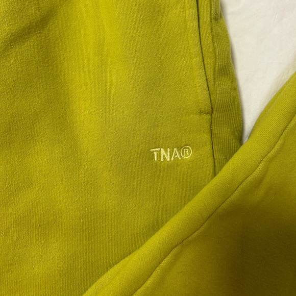 TNA cozy fleece boyfriend sweatpants - Picture 3 of 4